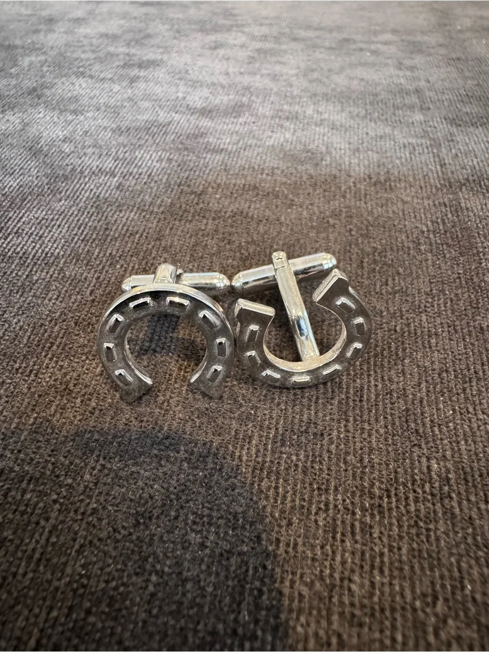 Men's Silver Horseshoe Cufflinks - Polished Metal Finish